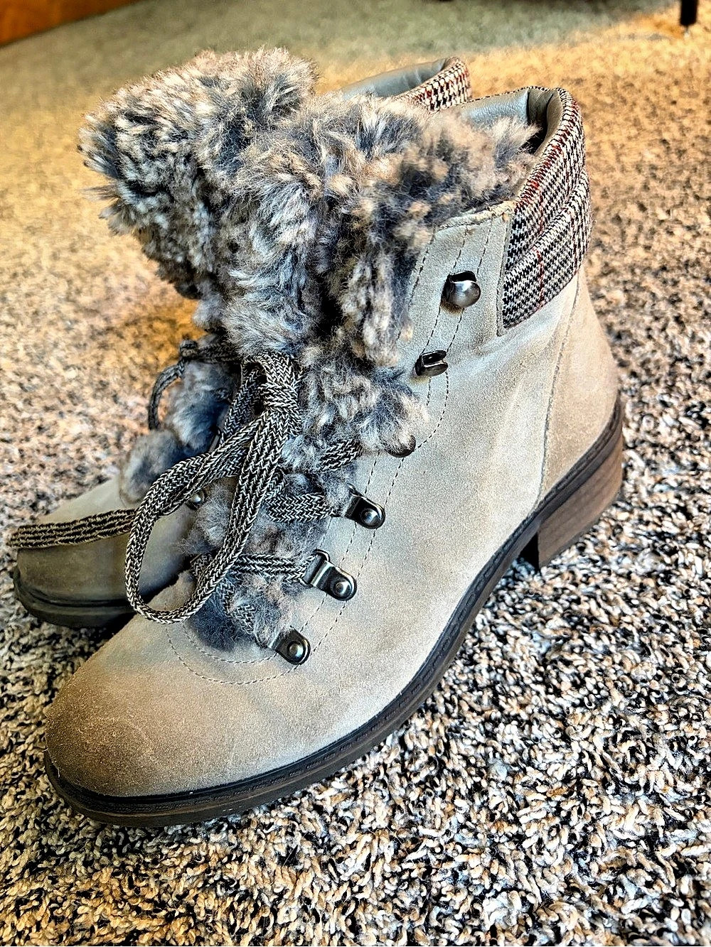 Sam Edelman Faux Fur Plaid Ankle Boots in Gray size 7